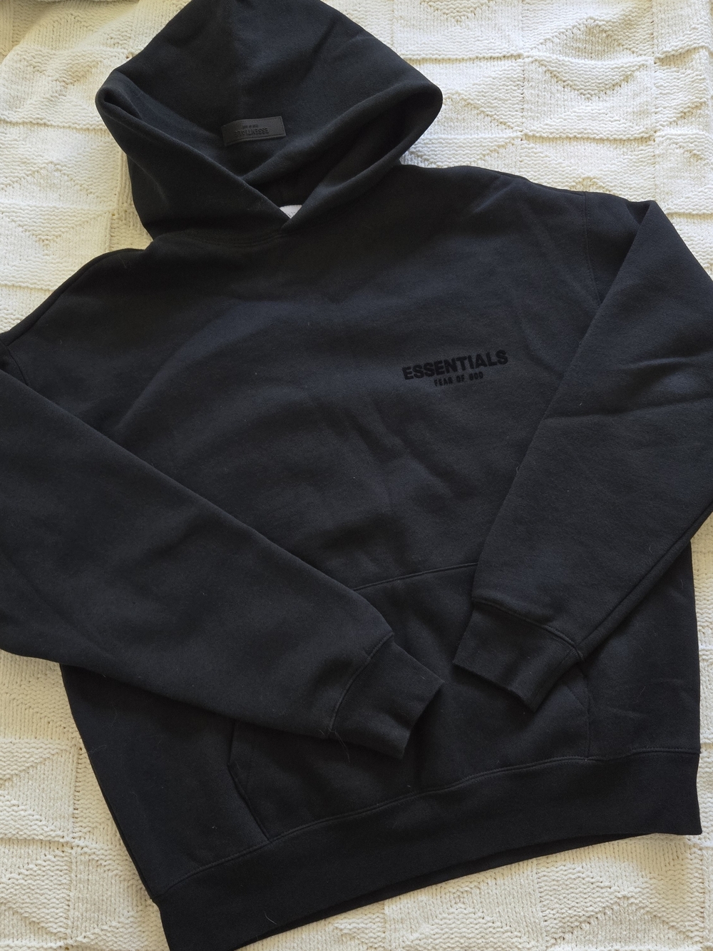 Essentials Fear Of God Men’s Black Pullover Hoodie with Subtle Logo